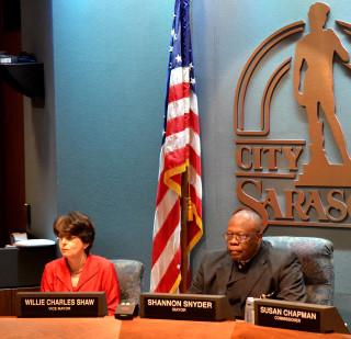 City Commissioner Susan Chapman and Mayor Willie Shaw. File photo