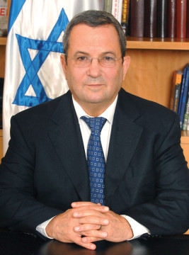 Former Israeli Prime Minister Barak to speak at community event Ehud Barak. פורטרט, שר הביטחון אהוד ברק. Contributed photo