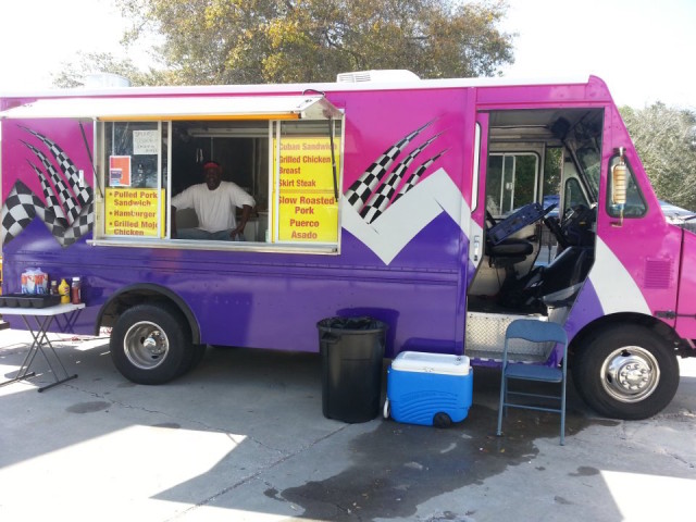 A food truck offers a variety of dining options. Image from the SRQ Food Truck Alliance website
